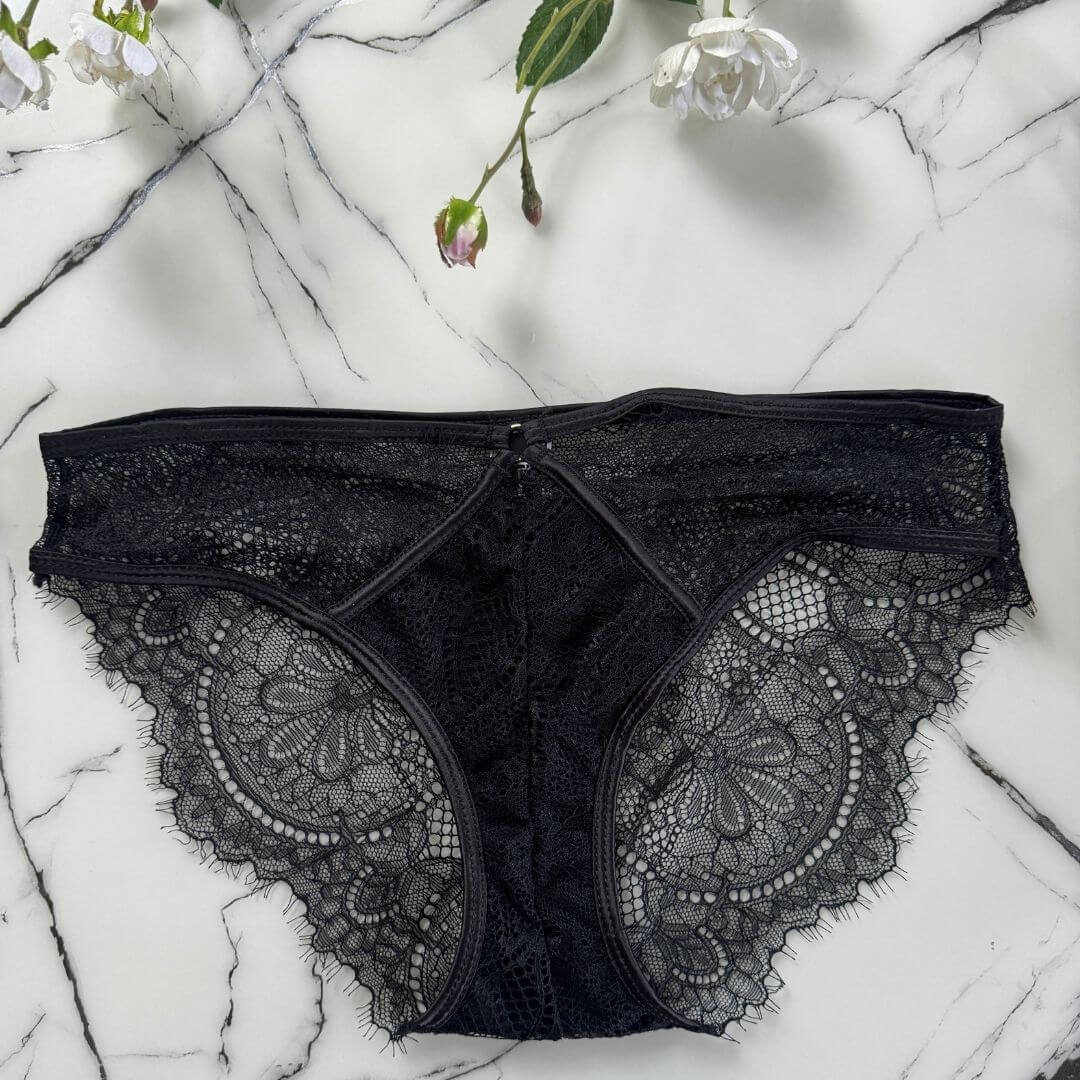 Imported lace light padded wire bra set