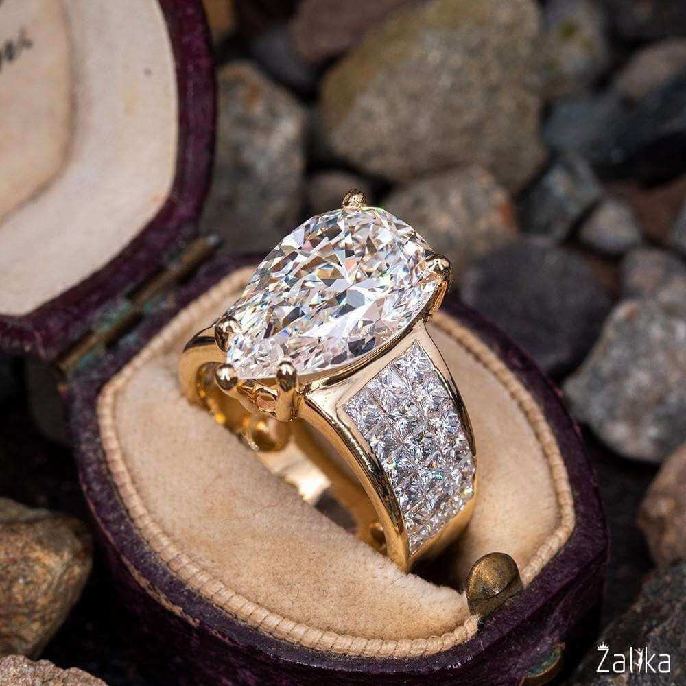 Big Water Drop Crystal Pure Zircon Luxury Ring