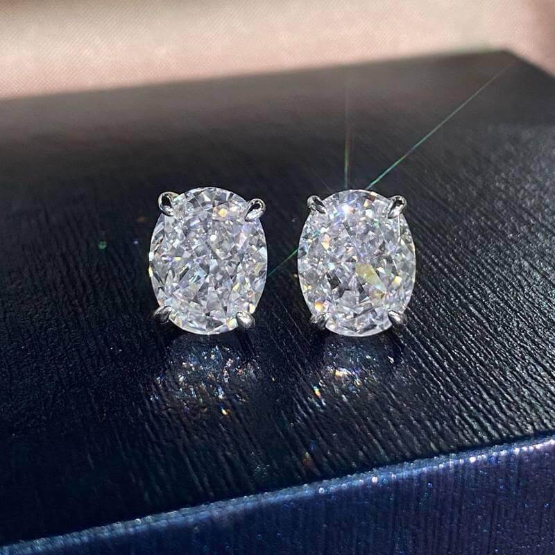 Oval Cubic Zirconia Earring