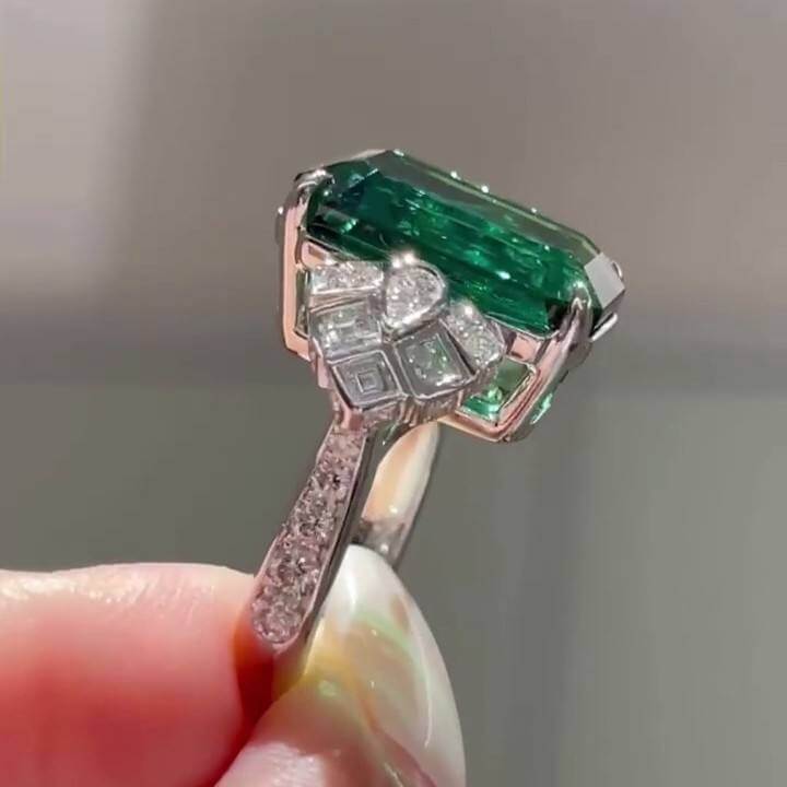 Green Crystal Zirconia Ring