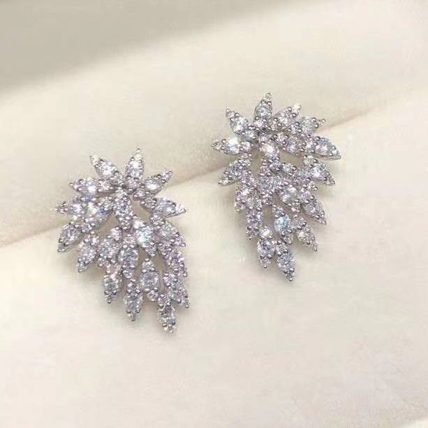 Leaf Design Stud Earrings