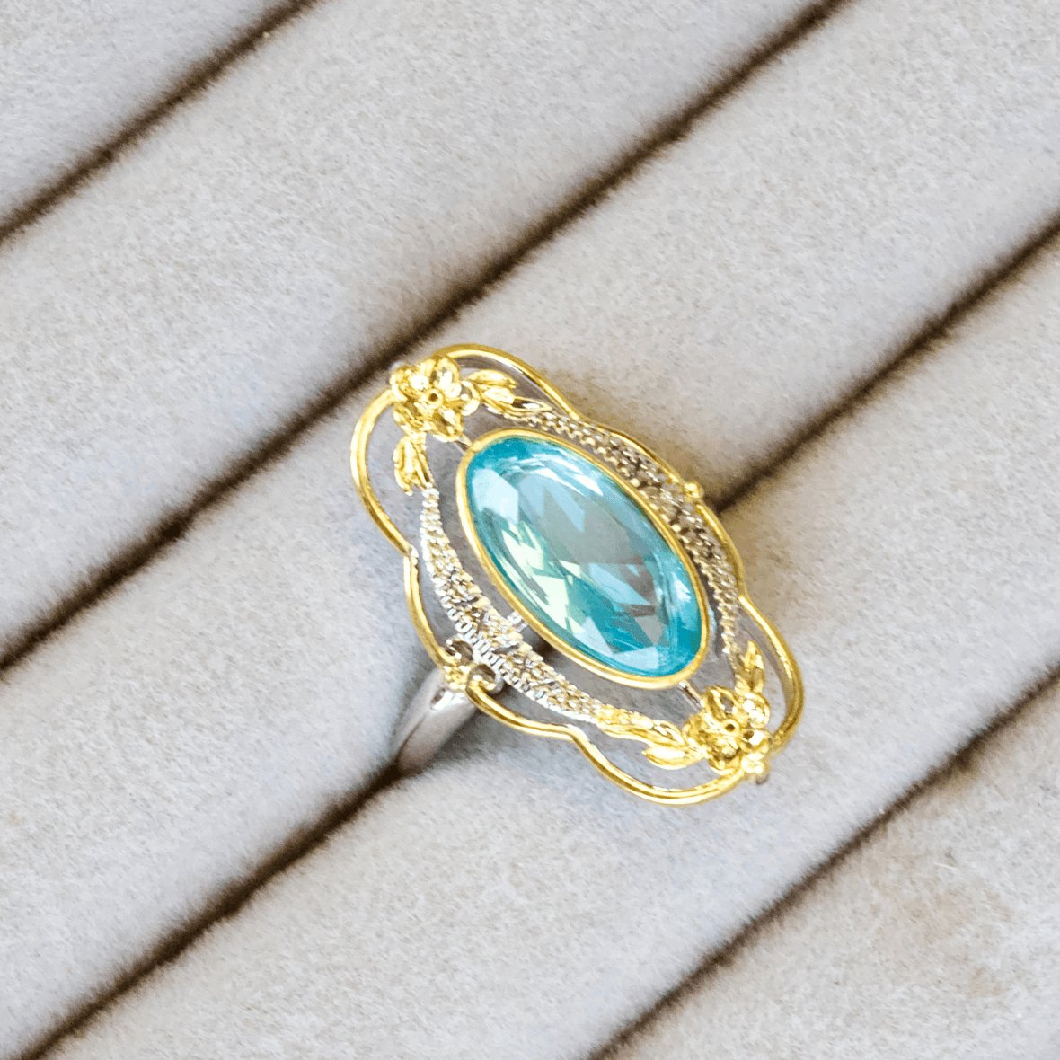 Oval Cut Sea Blue Crystal Vintage Ring