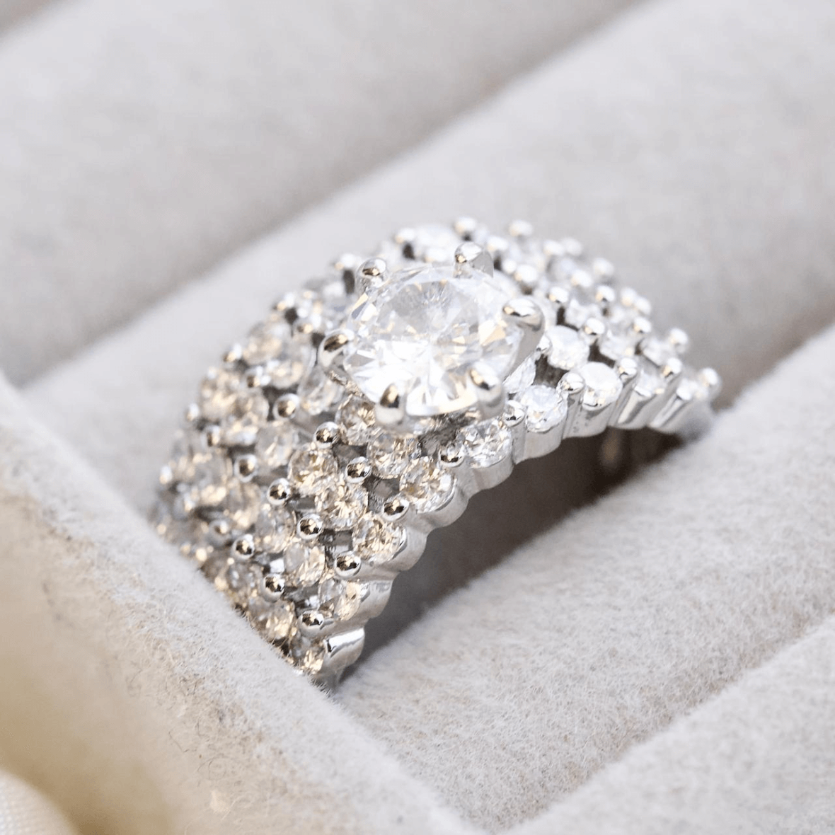 Luxury Geometric Combo Ring