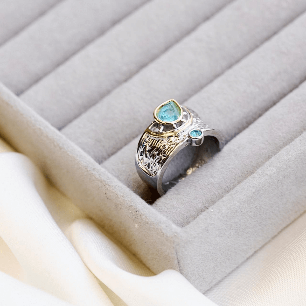 Ethnic Style Blue Water Drop Zircon Ring