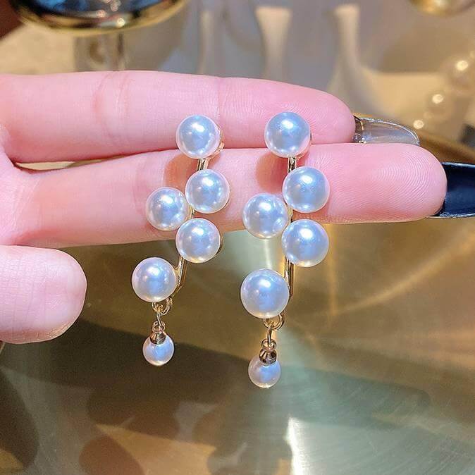 Needle Pearl Earrings