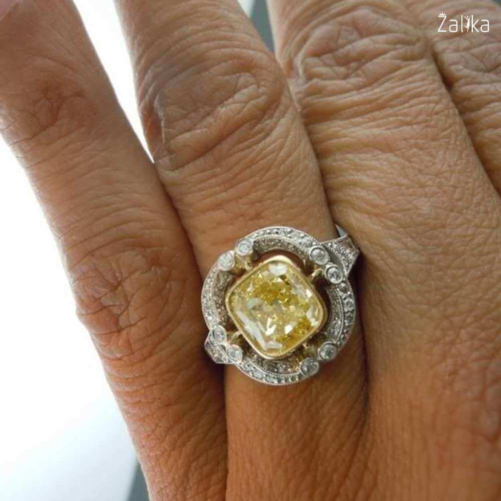 Silver Retro Carving Yellow Ring