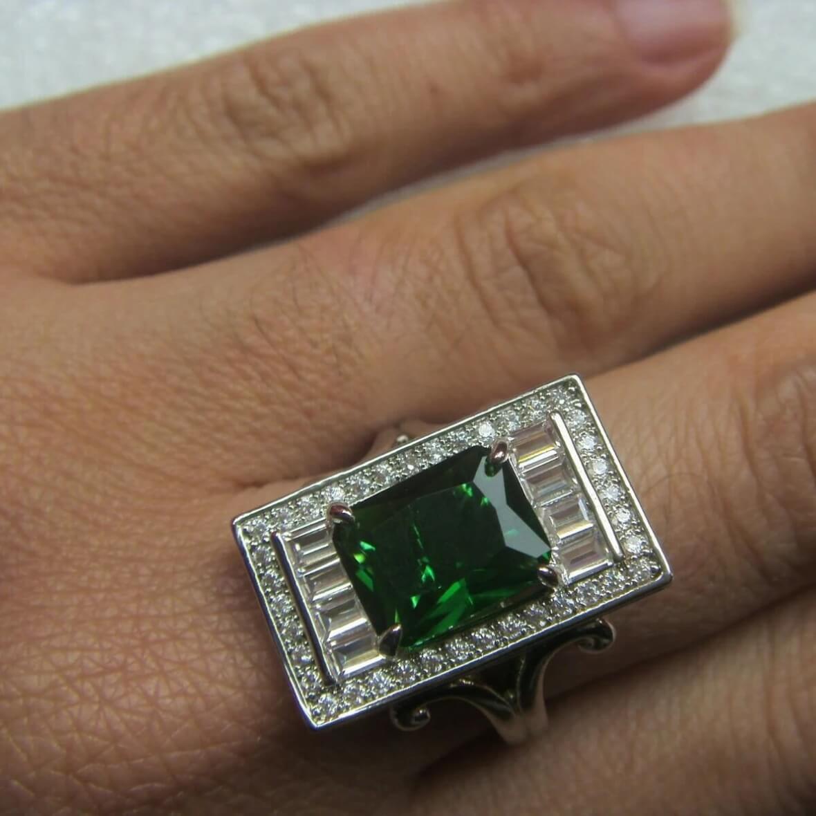 925 Silver Plated Green Crystal CZ Princess Cut Ring