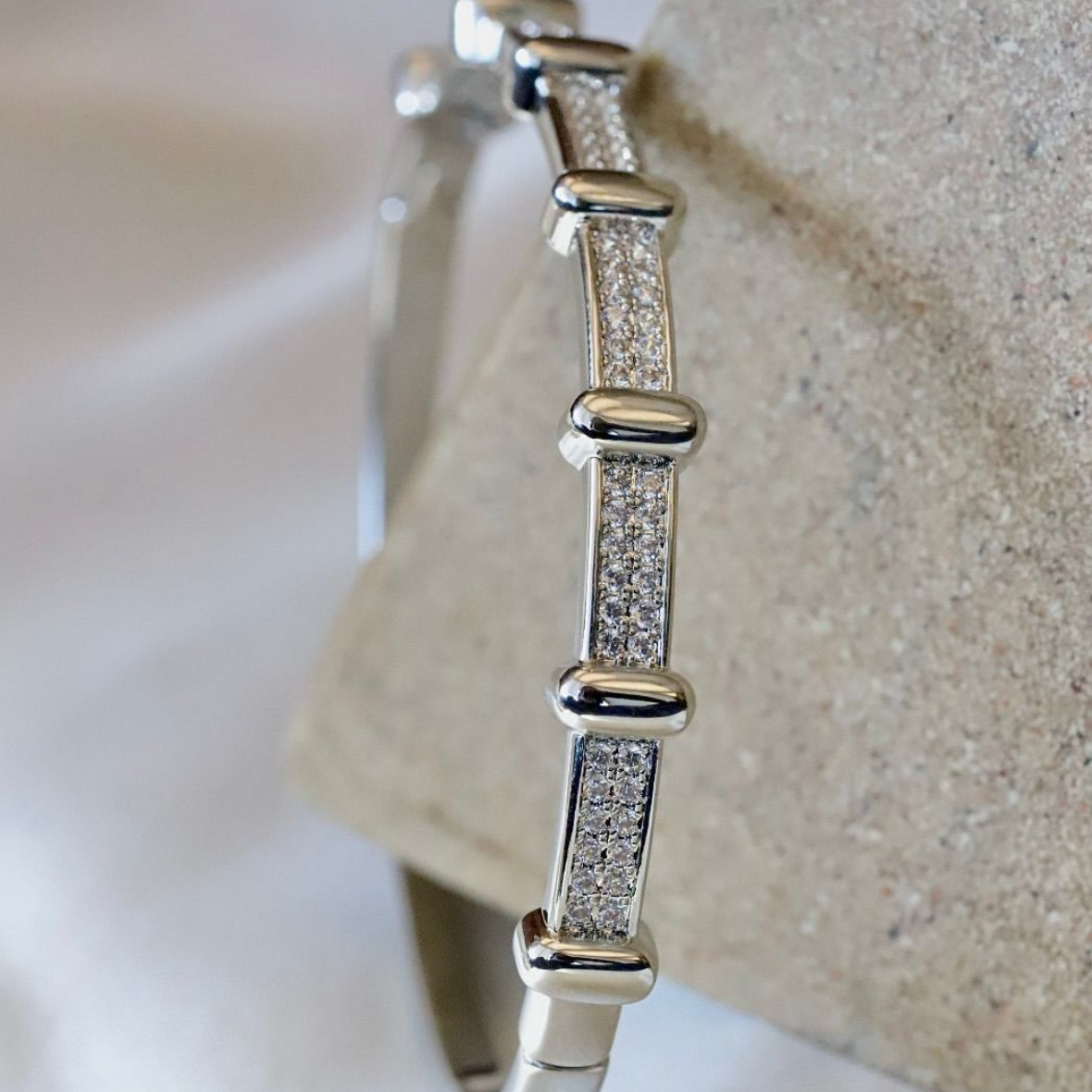 Aurexia Zircon Bangle