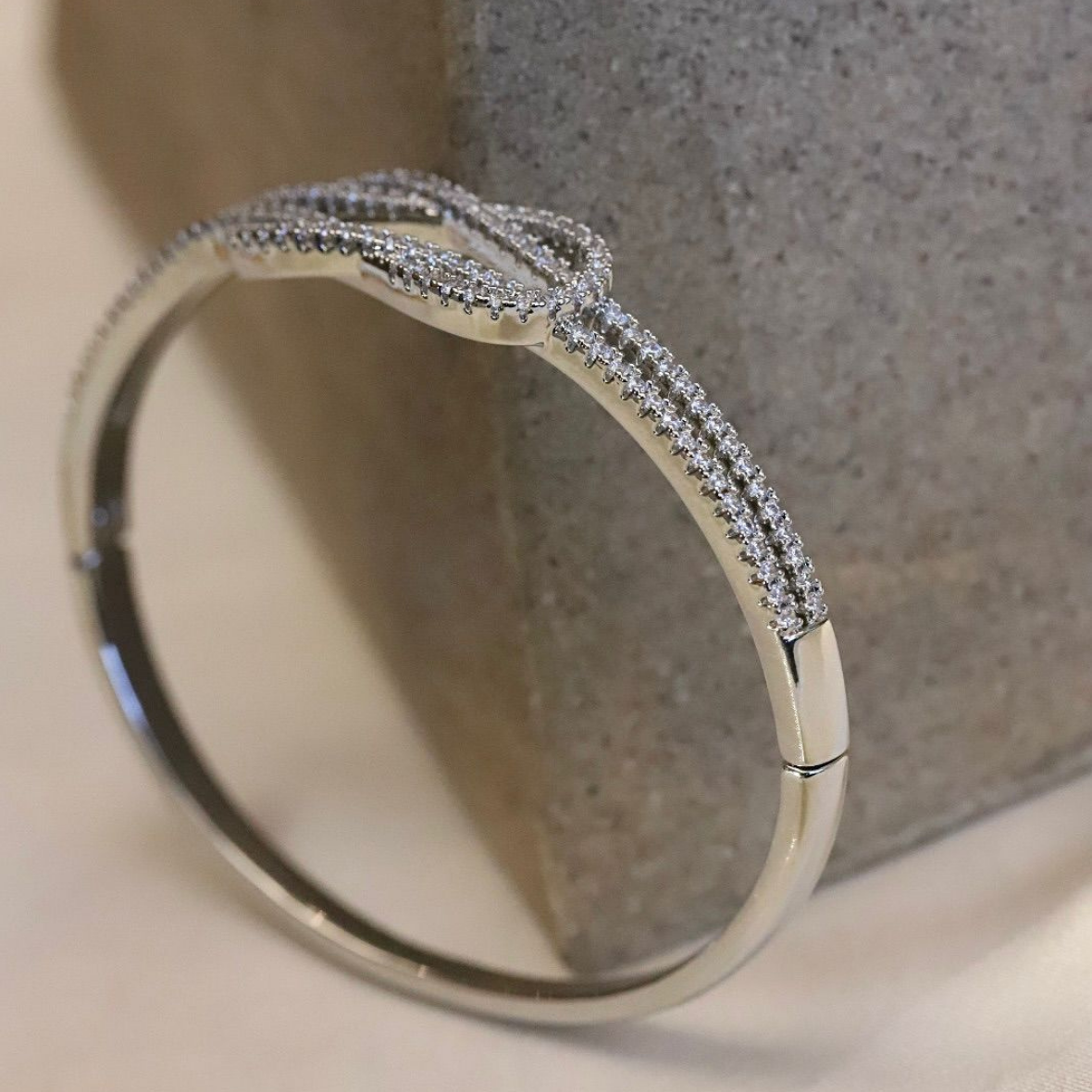 Zarqoon Royale Bangle