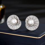 Feliz Pearl Studs