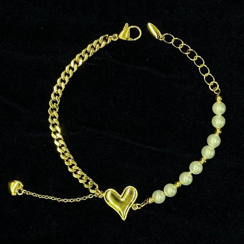 Heart Link Charm Bracelet