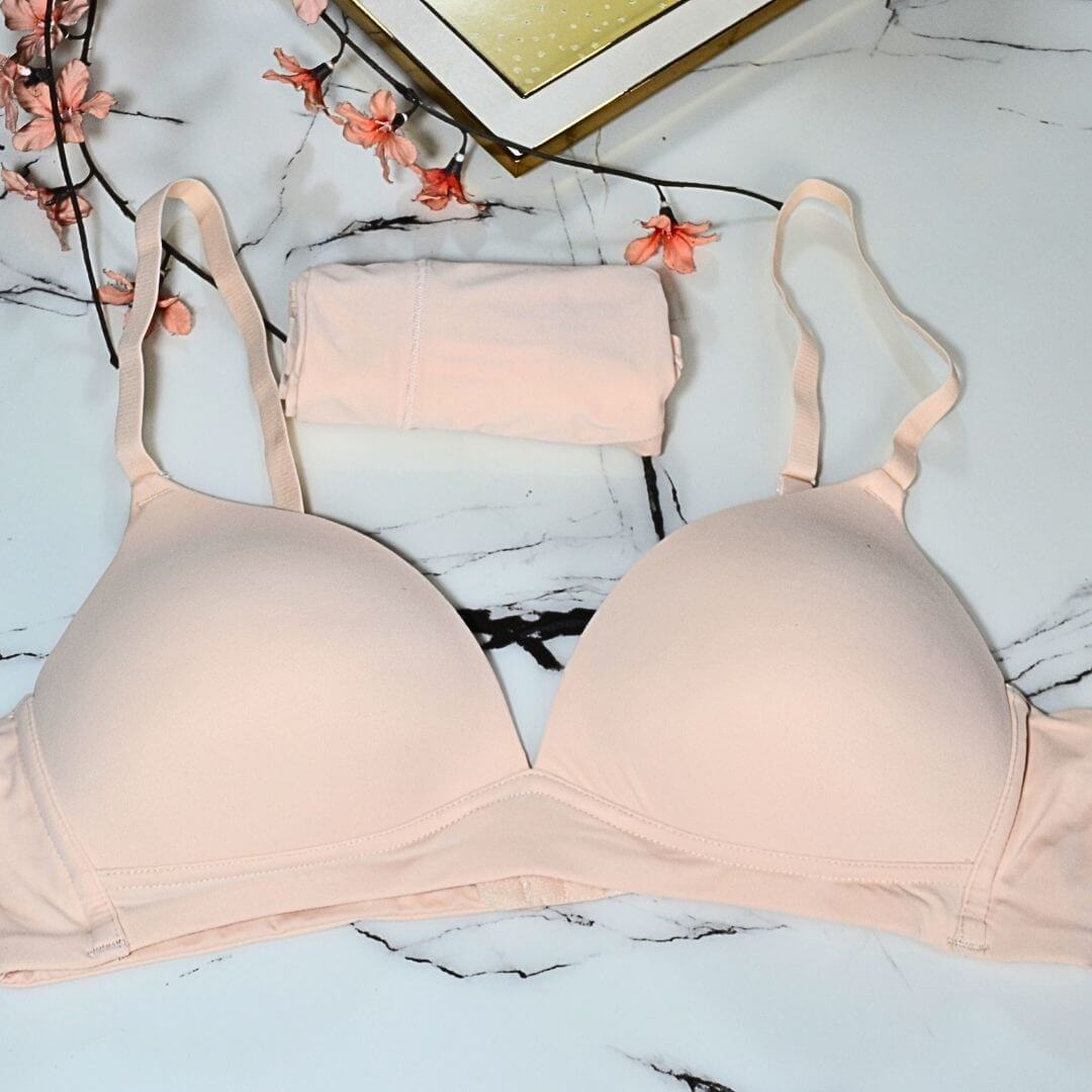 Seamless soft padded Bra set