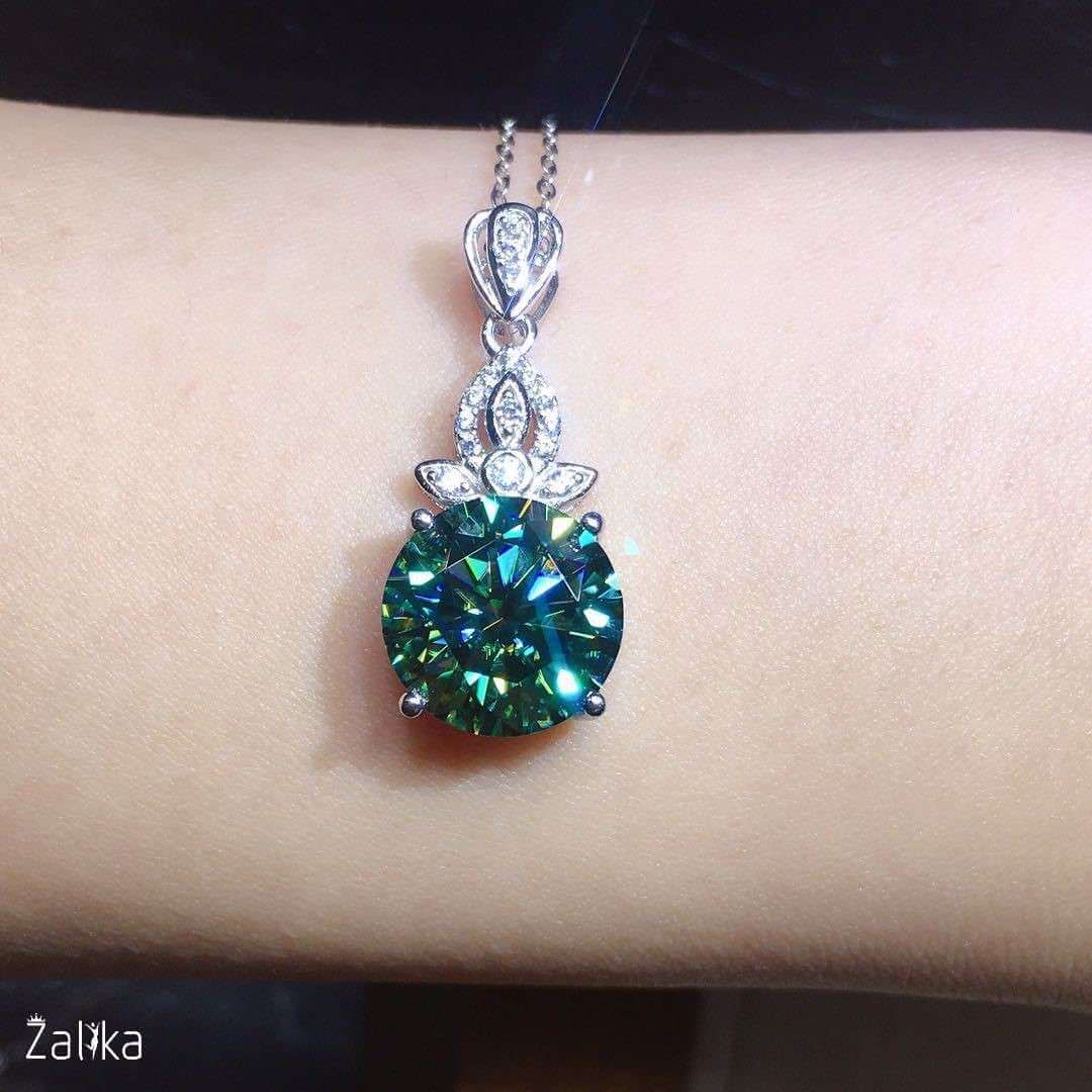 crystal clear round green zircon