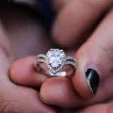 Drop-shaped Ladies Ring