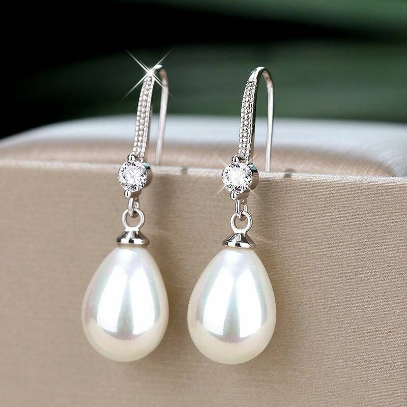 Exquisite Tear Drop Pearl Earrings