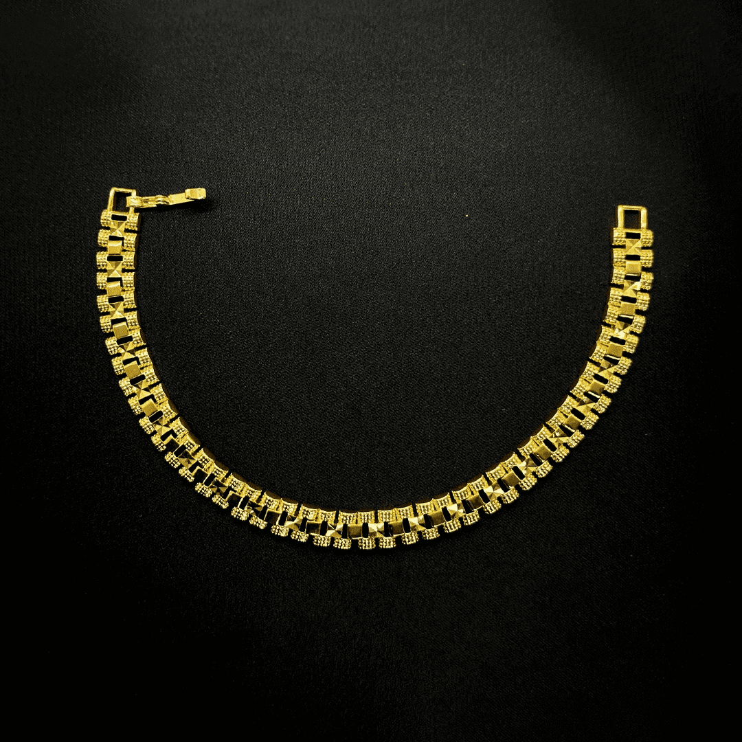 Glimmering Glory Bracelet