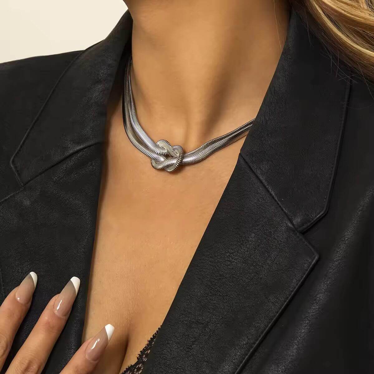 Knot snake chain Necklace