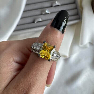 Luxury Princess Cut red Stone Fashion Ring