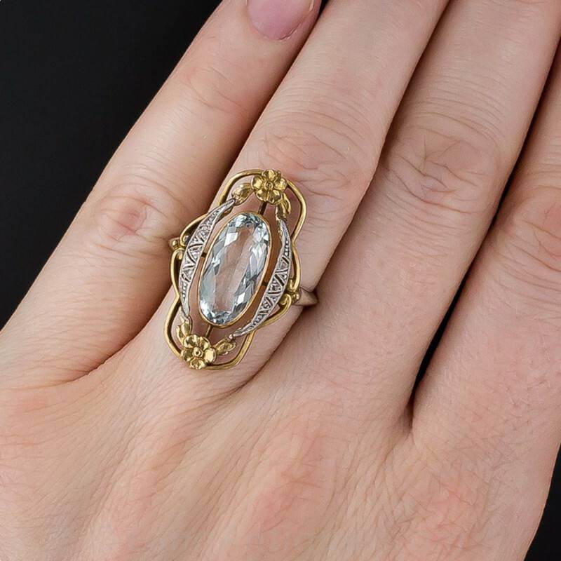 Oval Cut Sea Blue Crystal Vintage Ring