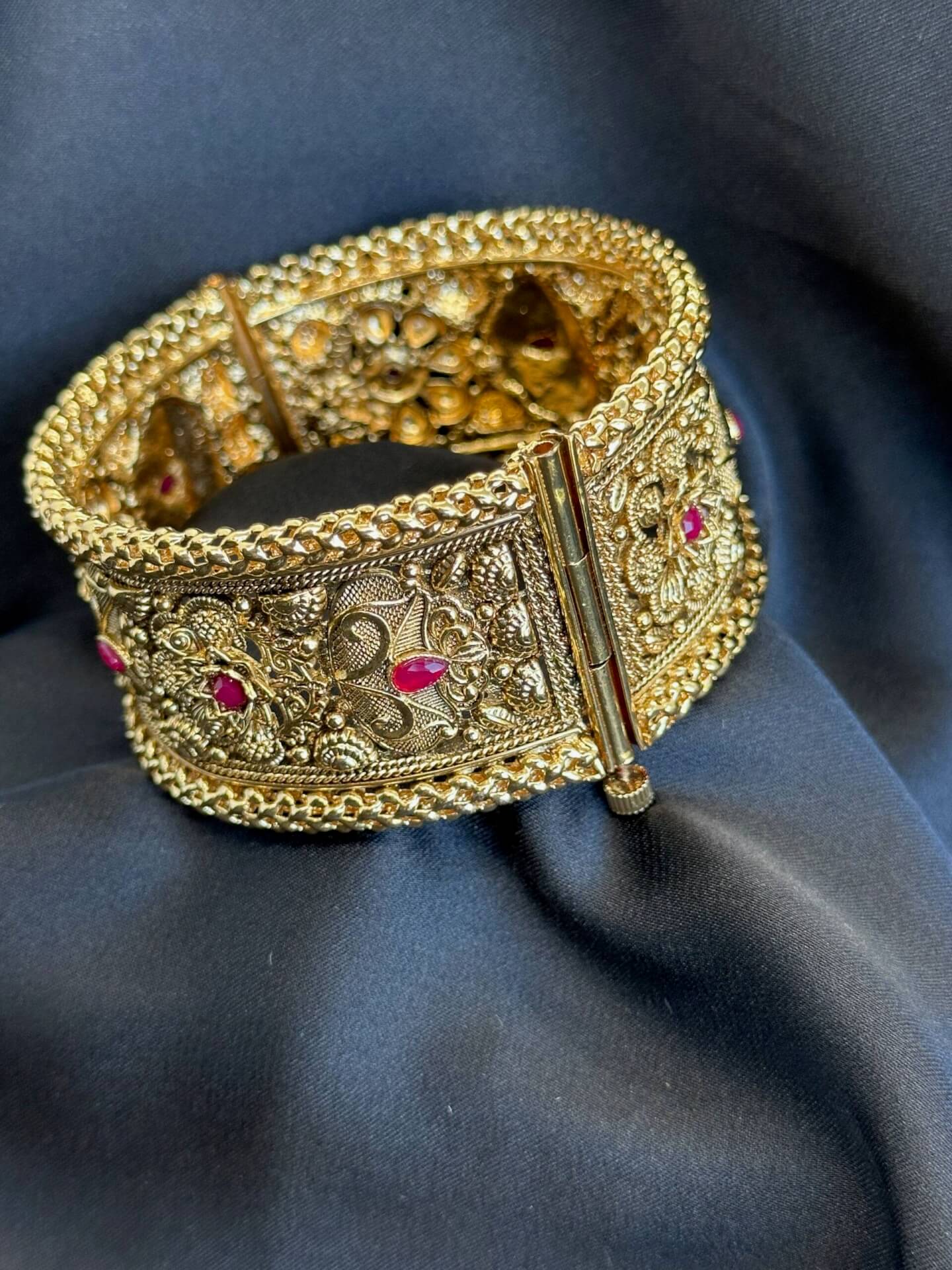Maharani 18k Gold Plated Bangle