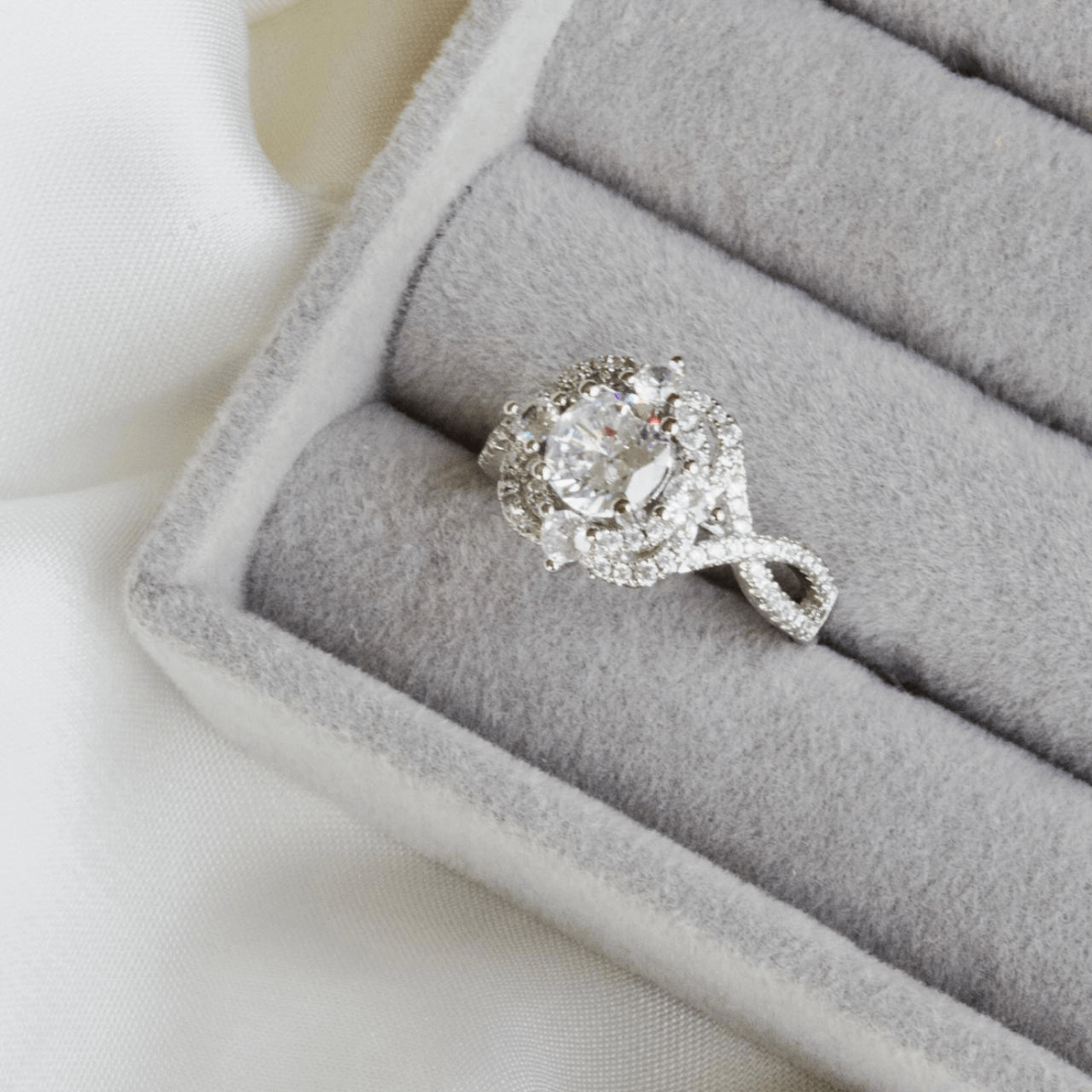 Delicate Flower Design 925 Silver Ring