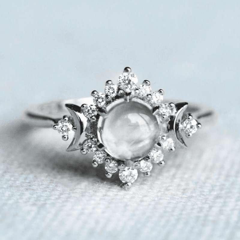 Retro Moon Shaped Silver Plated Ring