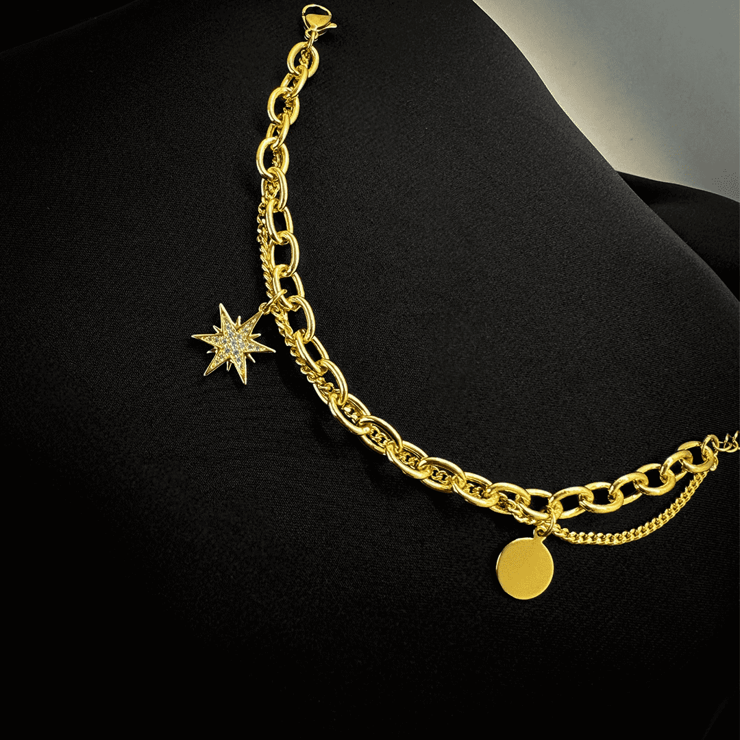 Scarlet Star Linked Chain Bracelet