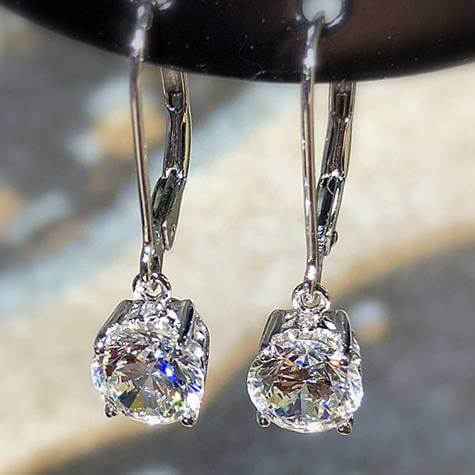 Shiny Refine Drop Hollow Earrings