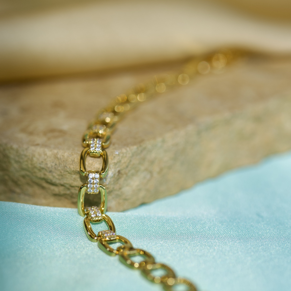 Luna 18k Gold Plated Bracelet