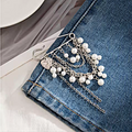 Elegant Imitation Pearl Tassel Brooch