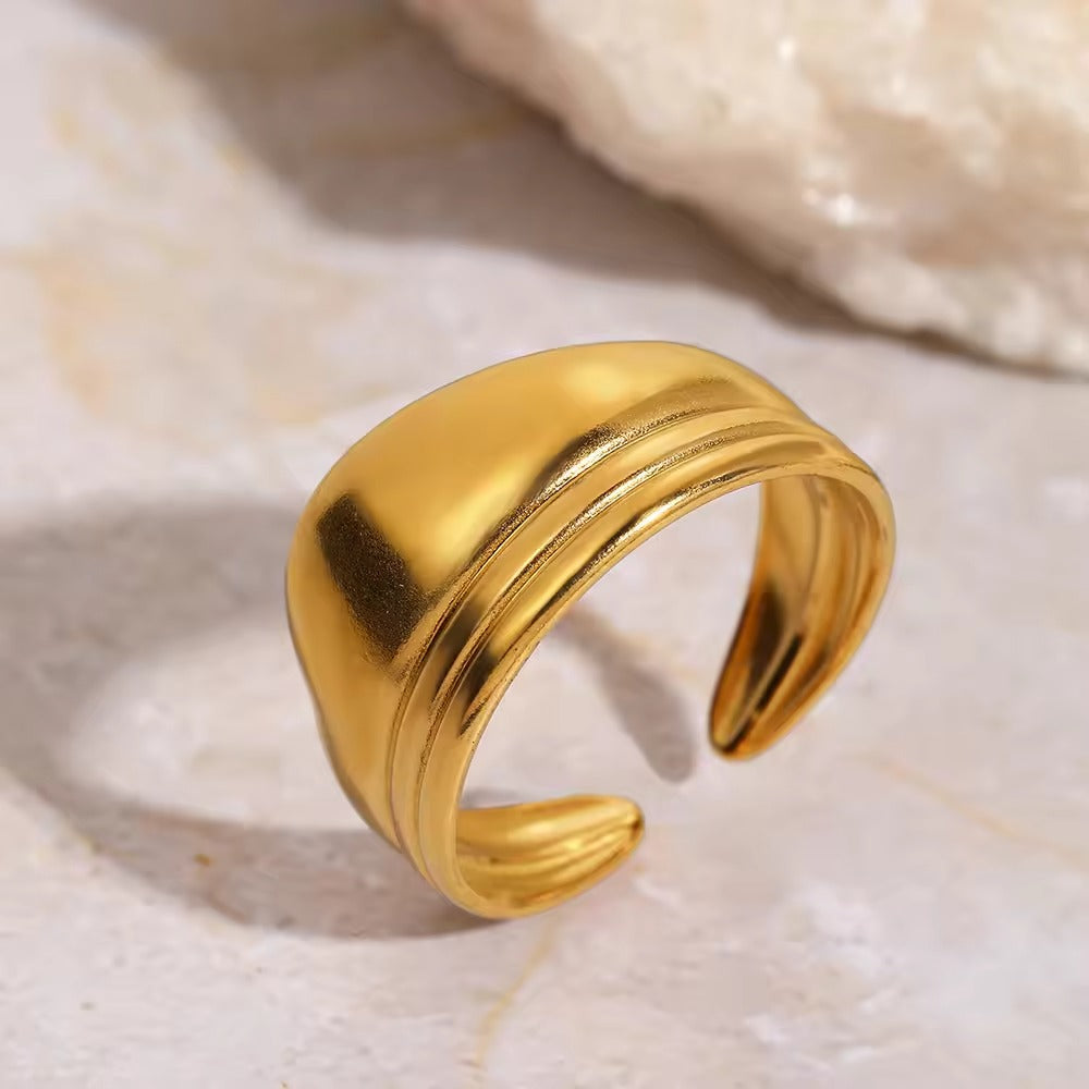 Golden Crest Ring