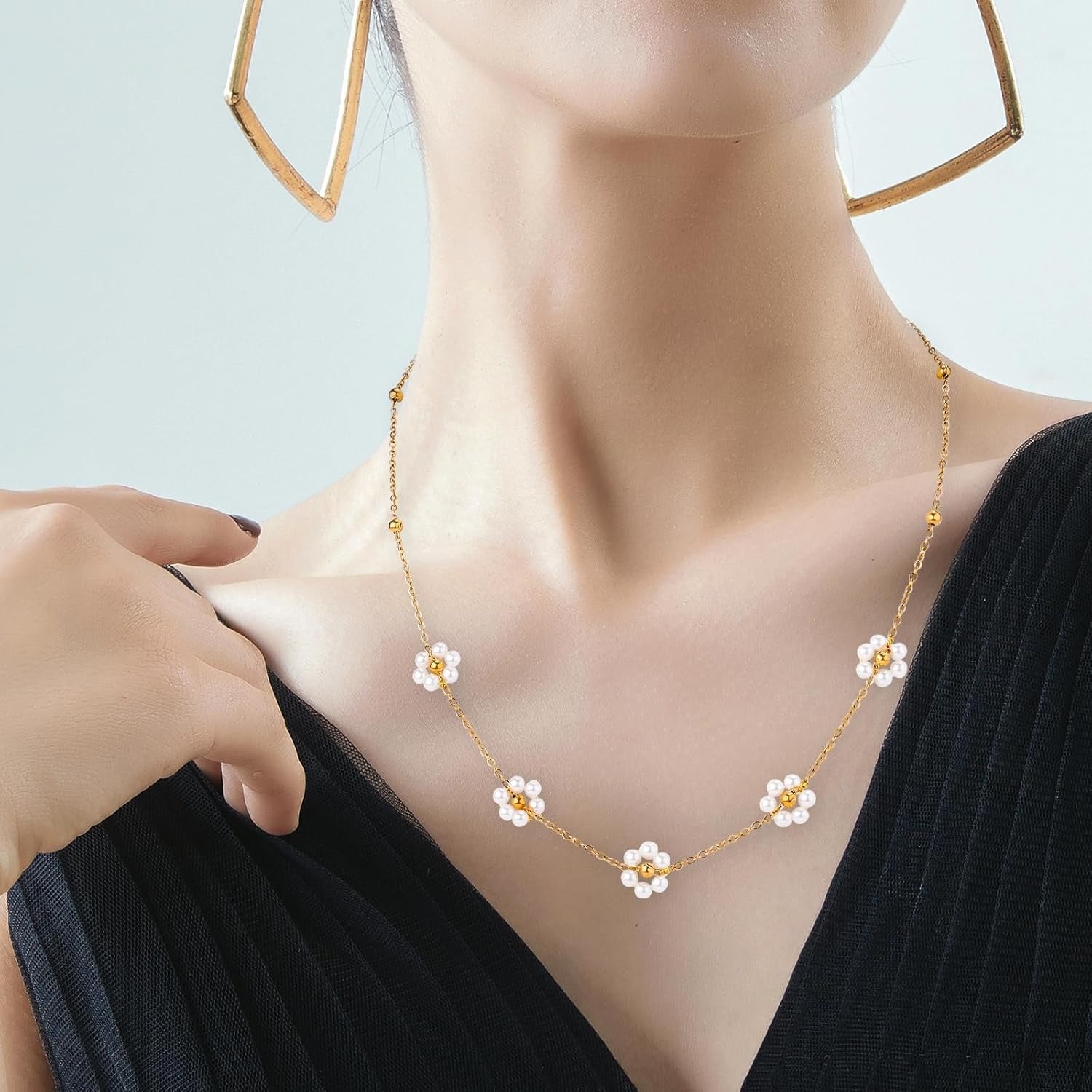 Daisy Pearl Necklace