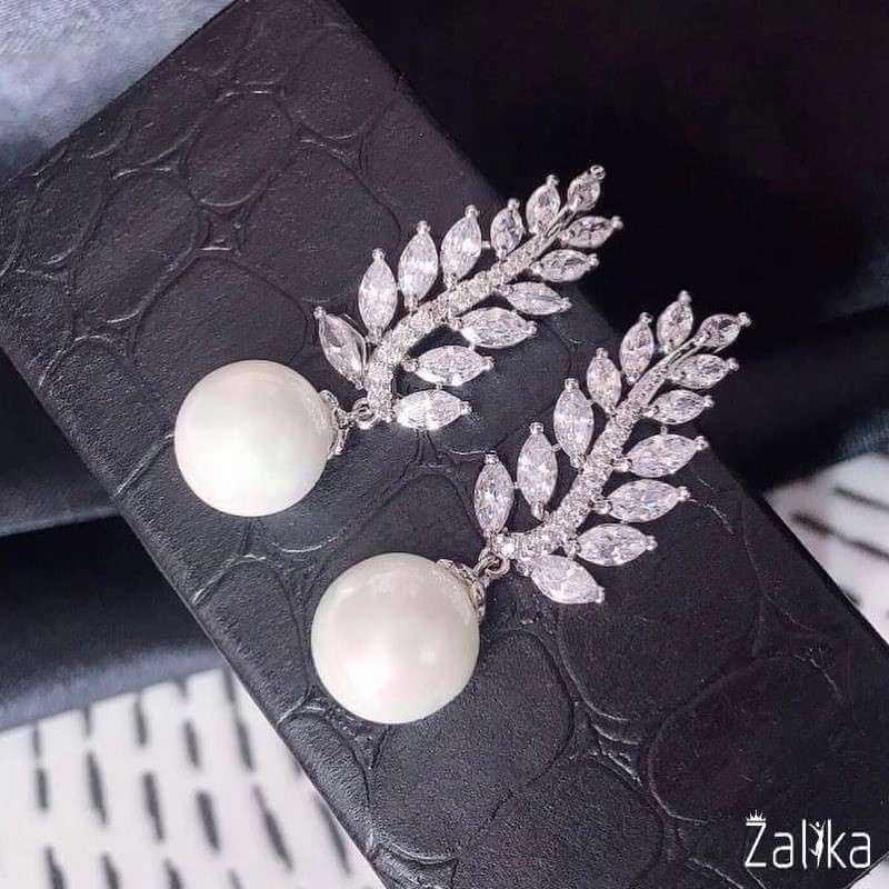 Pearl Leaf Zirconia Earrings