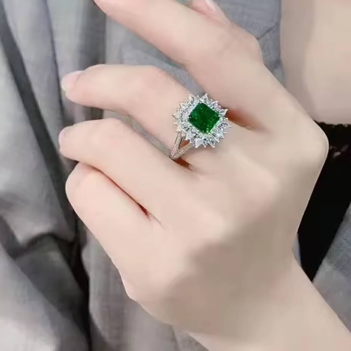 Retro moon shaped silver plated ring