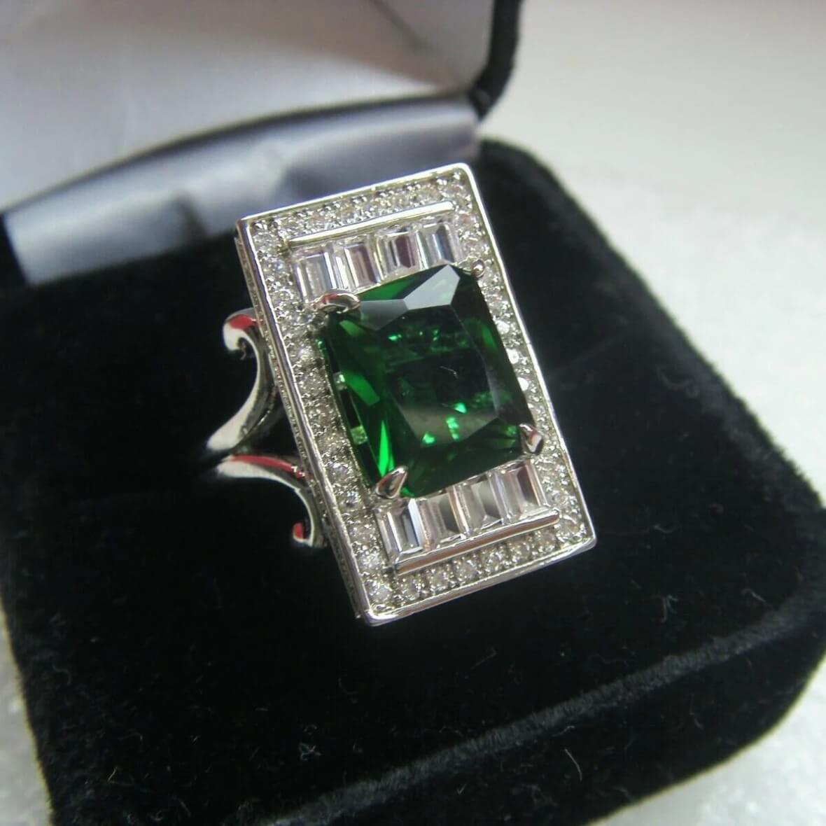 925 Silver Plated Green Crystal CZ Princess Cut Ring
